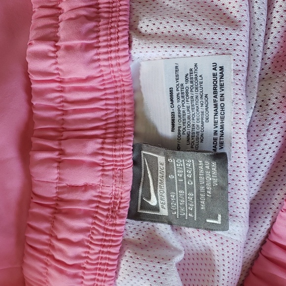 Nike athletic shorts size L. - Picture 5 of 6